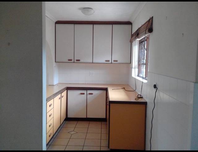 3 BEDROOM HOUSE RENTED IN BLUEWATER BAY